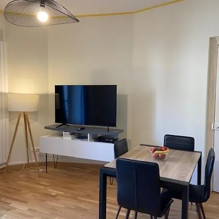 Vittel, Appt 55 M2, En Face Du Parc Thermal