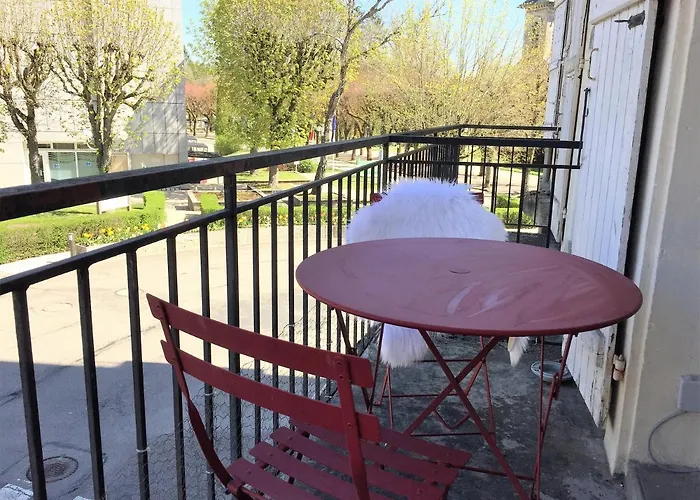 Vittel, Appt 55 M2, En Face Du Parc Thermal Lägenhet